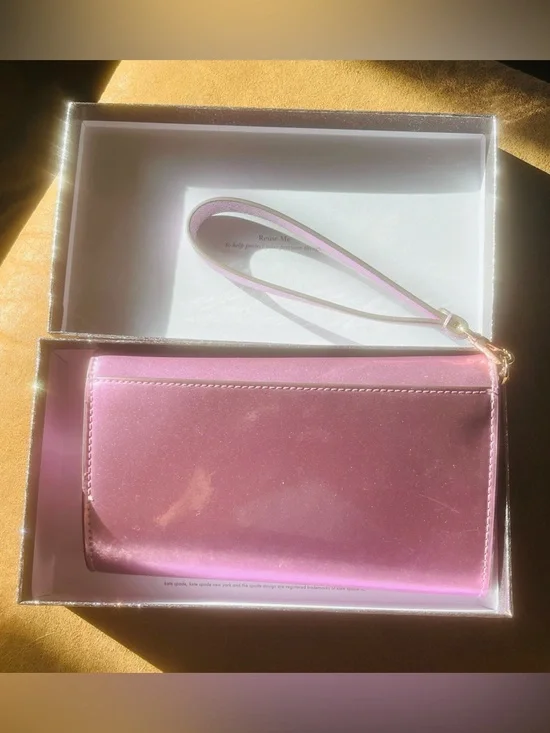 Sold! - Picture 2 of 6